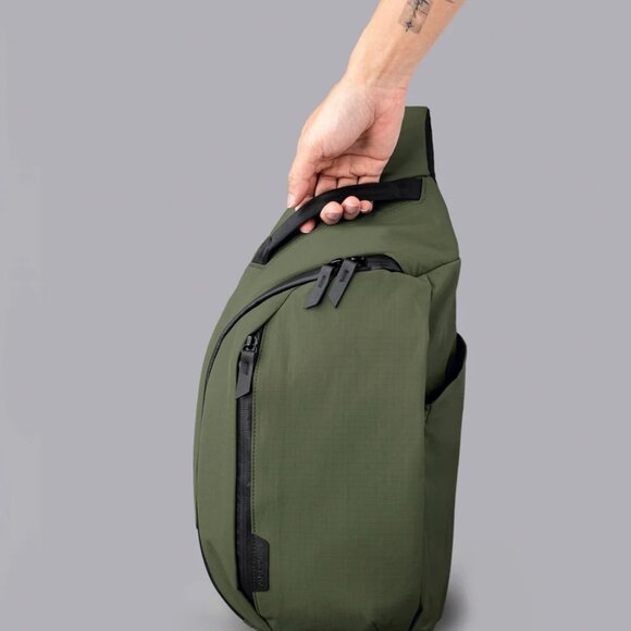 NWT Alpaka Metro Crossbody Bag Left Green - Picture 5 of 10